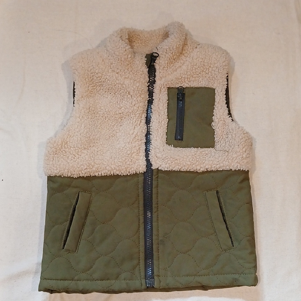 Kids Olive and Cream Sherpa-Trim Quilted Vest with Zip Pocket